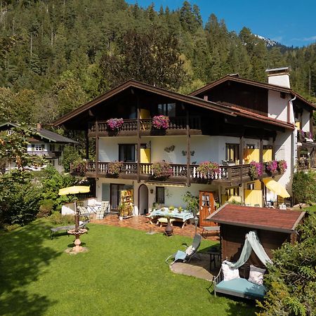 Hotel Effland Mit Innenpool Und Sauna 1 Stunde Zur Privatnutzung Pro Tag バイリッシュツェル エクステリア 写真
