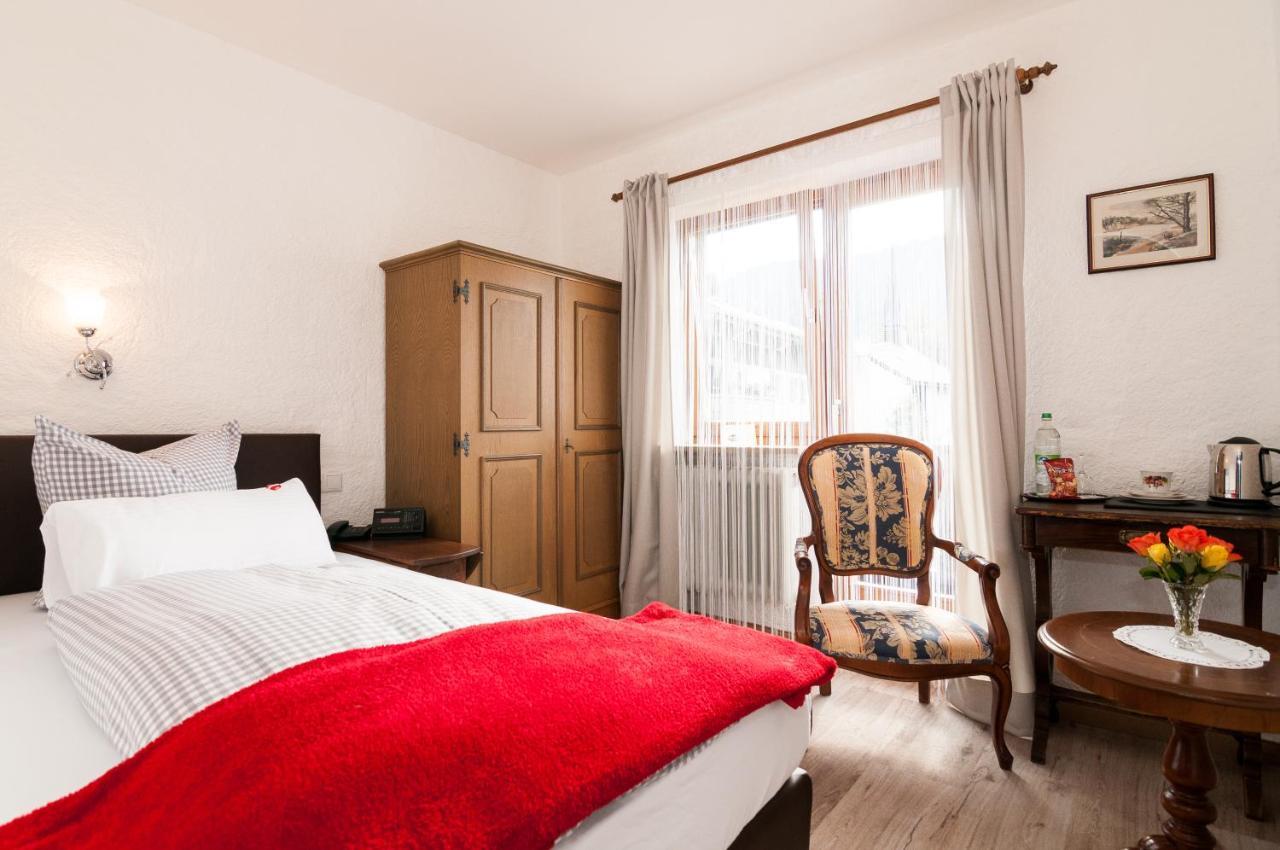 Hotel Effland Mit Innenpool Und Sauna 1 Stunde Zur Privatnutzung Pro Tag バイリッシュツェル エクステリア 写真