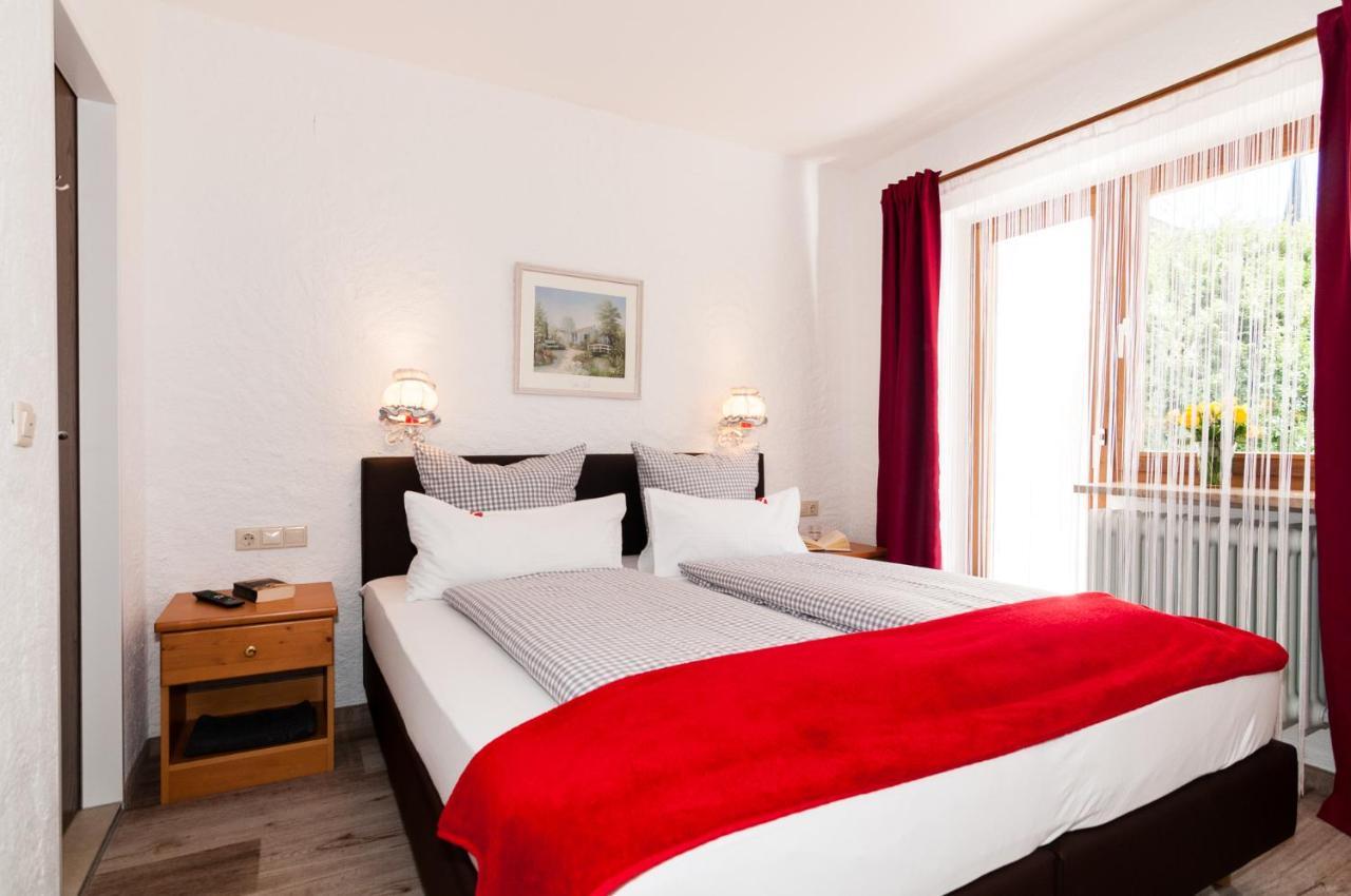 Hotel Effland Mit Innenpool Und Sauna 1 Stunde Zur Privatnutzung Pro Tag バイリッシュツェル エクステリア 写真